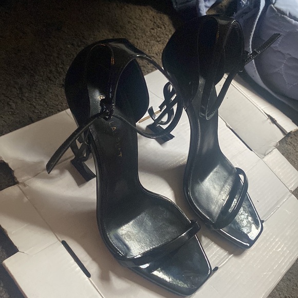 I wore them like 3 times but still in good condition - Picture 8 of 8